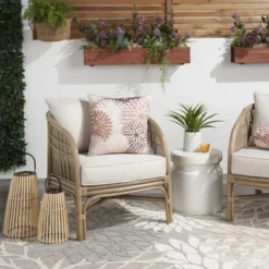 Mina Victory Aloha Floral Tropical Outdoor Throw Pillow -Mina Comfort Outlet Store GUEST eb6be9d7 2bef 48ab abaf d0ee47d9e7ab